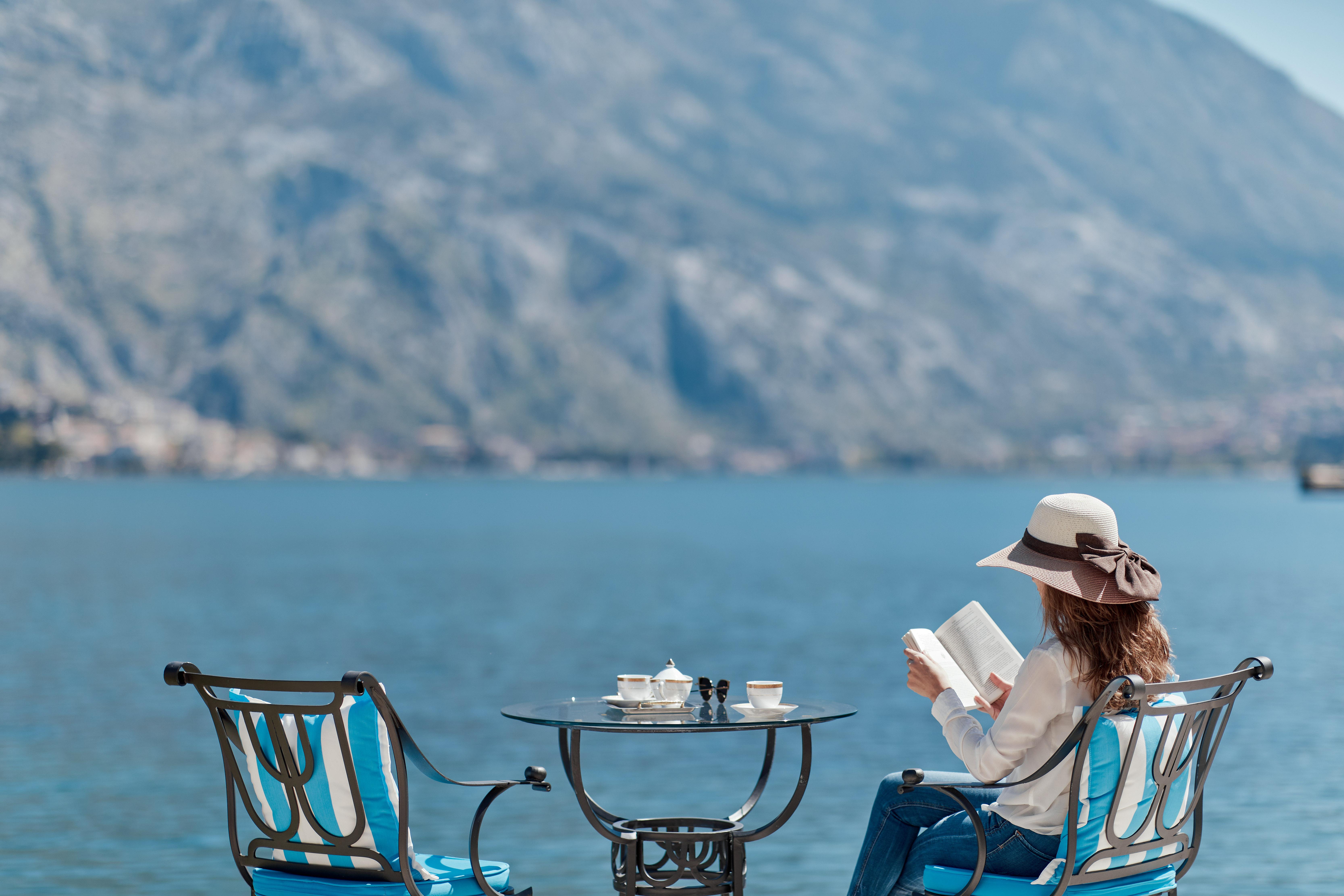 Hotel Libertas Kotor Bagian luar foto